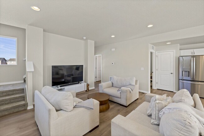 Building Photo - 7430 Alatna Pl