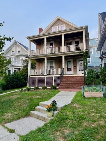 Building Photo - 76 Powder House Blvd