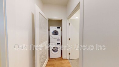 Building Photo - 532 Union St