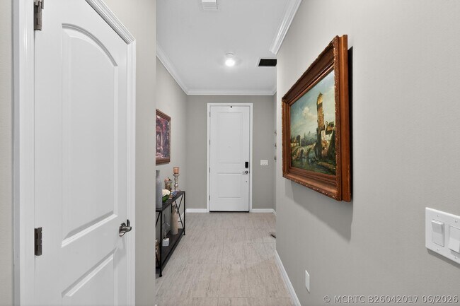 Building Photo - 10430 SW Captiva Dr