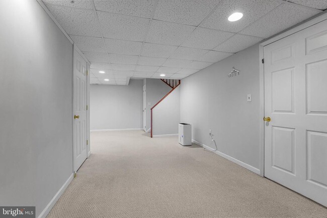 Building Photo - 363 Chickory Way