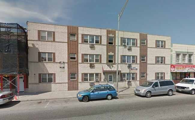 Building Photo - 1930 S Cicero Ave