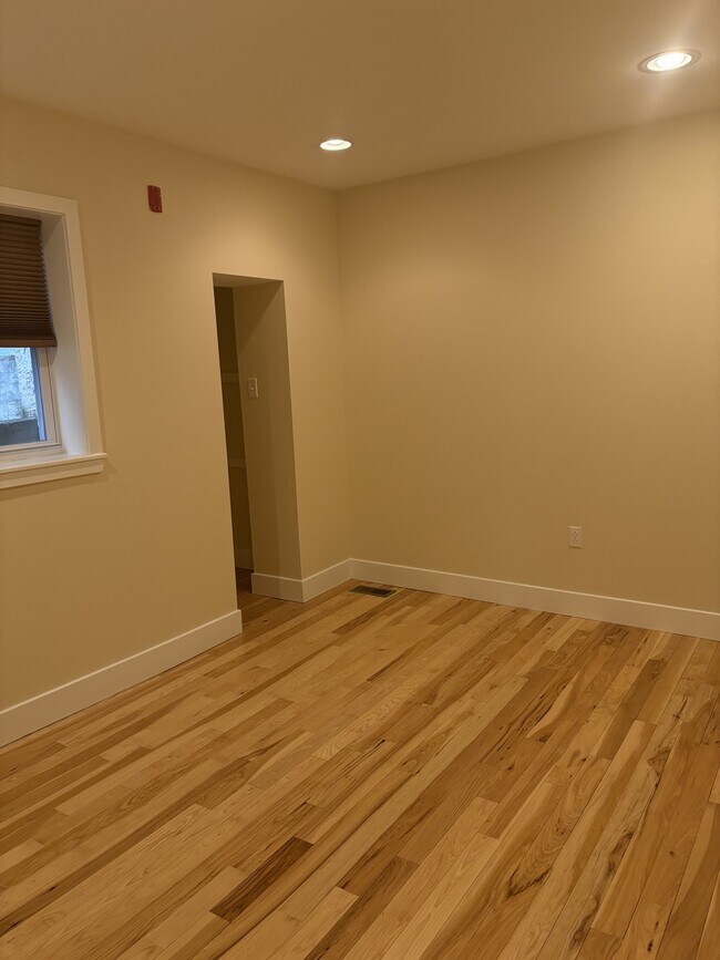 Building Photo - 1624 S Broad St