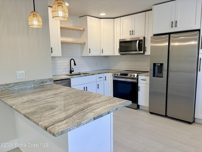 Building Photo - 909 S Colonial Ct