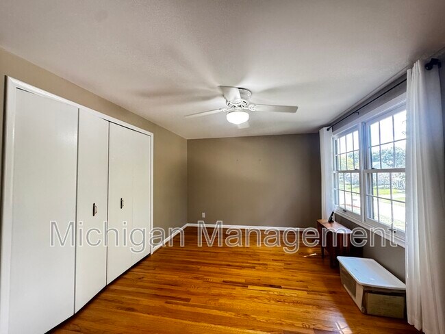 Building Photo - 42098 Banbury Rd