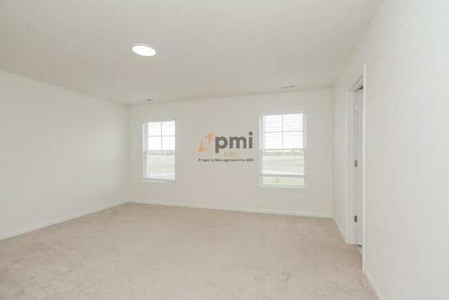 Building Photo - 6643 Prairie Rose Dr
