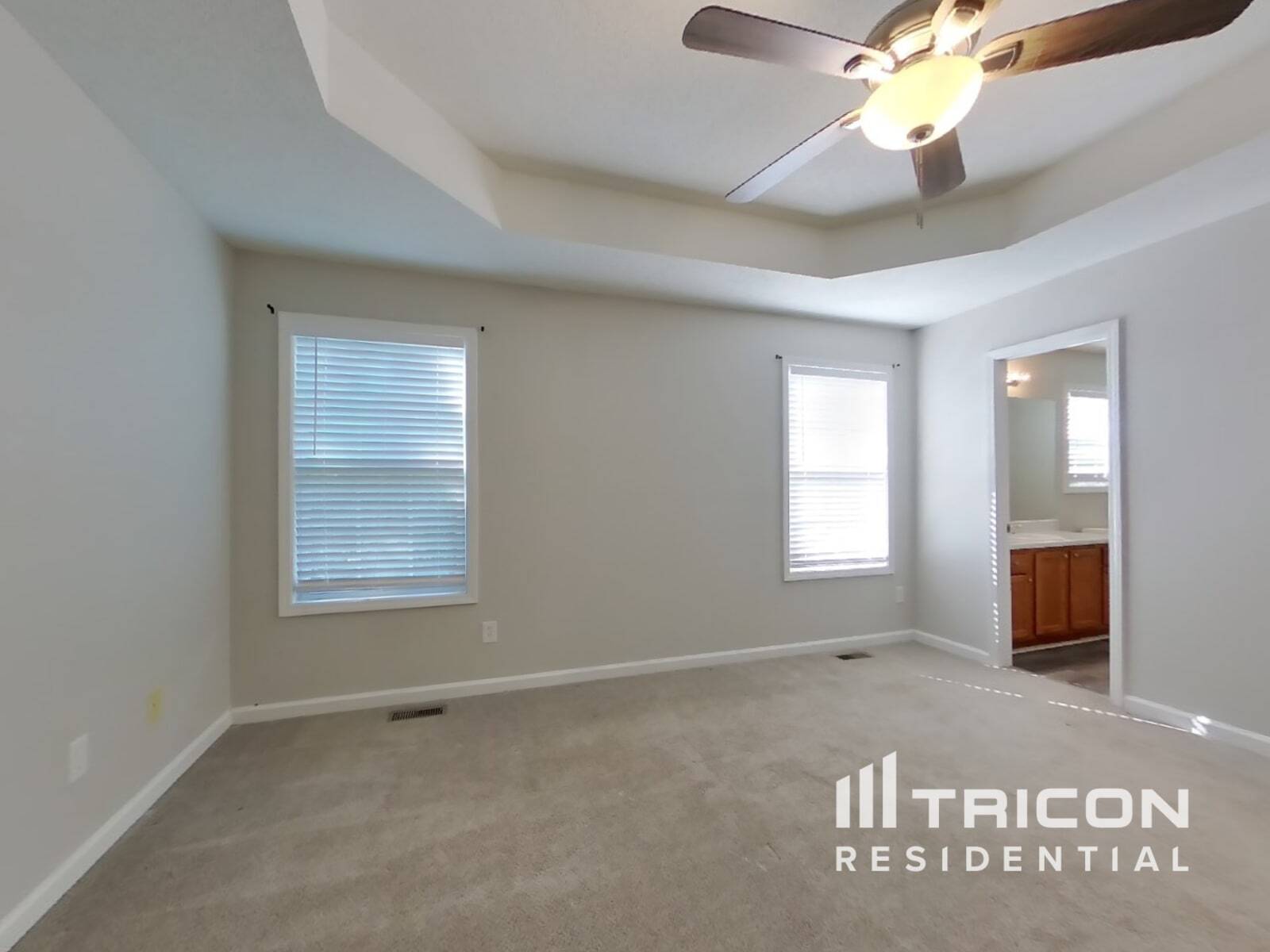 Building Photo - 65 Thorn Thicket Ct
