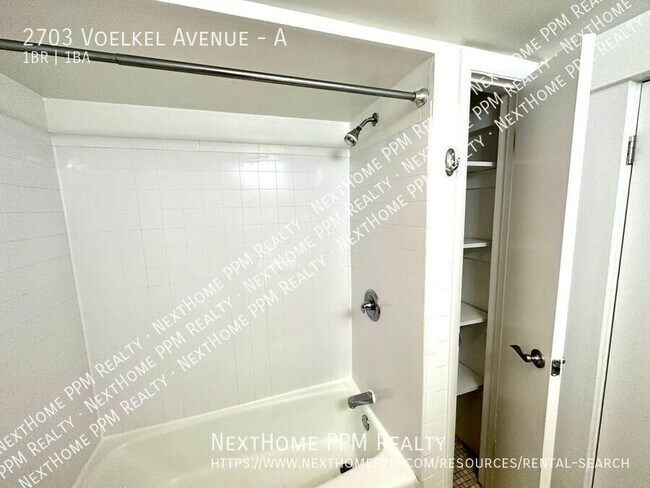 Building Photo - 2703 Voelkel Ave