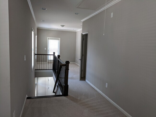 Building Photo - 903 Proctor Ranch Dr