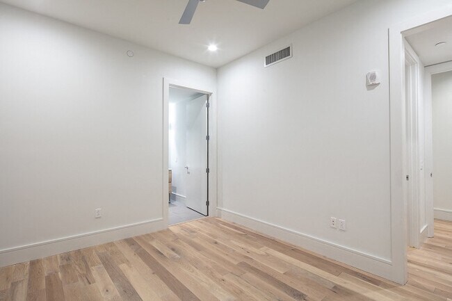 Floorplan - 1530 Felicity