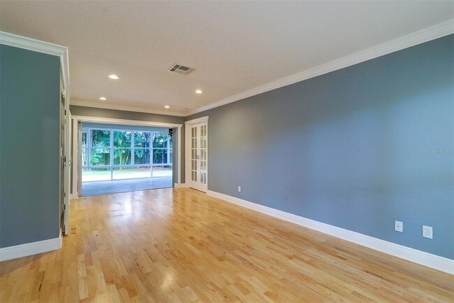 Building Photo - 2958 Meadow Wood Dr