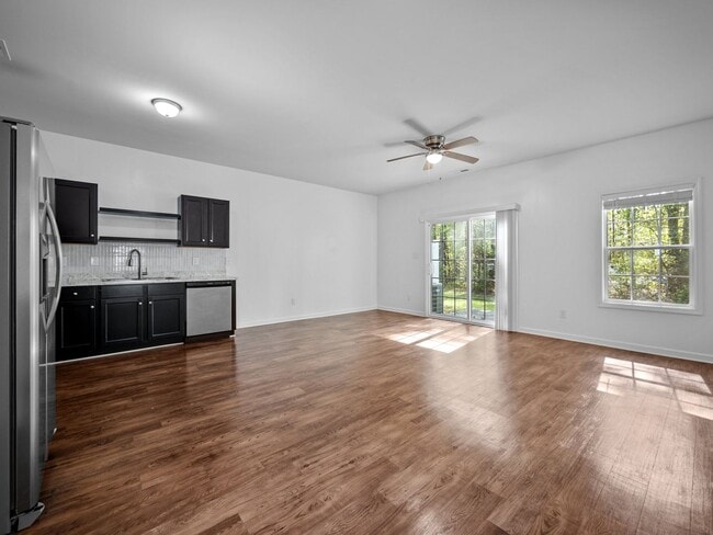 Building Photo - Welcome to Tuscany Villas!