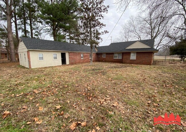 Building Photo - 7815 Armour Rd