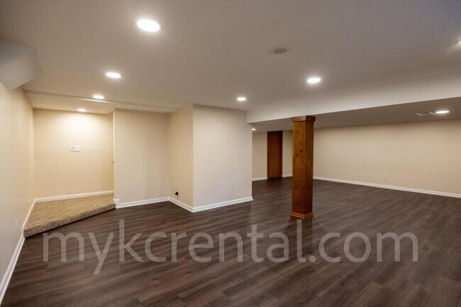 Building Photo - 12012 Ensley Ln