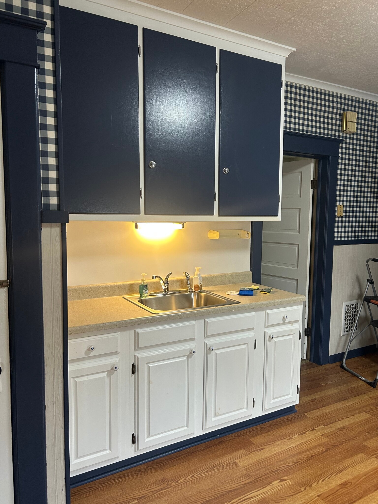 Building Photo - 2 Romeyn Ave