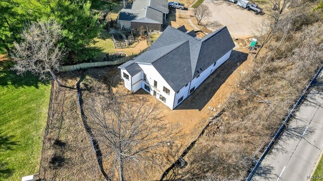 Building Photo - 15308 Batesville Ct