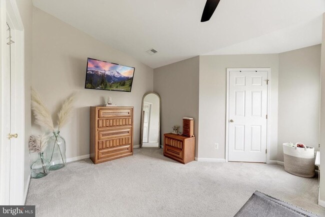 Building Photo - 2520 Banshire Dr