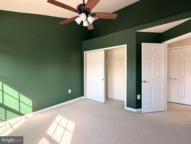 Building Photo - 43086 Shadow Terrace