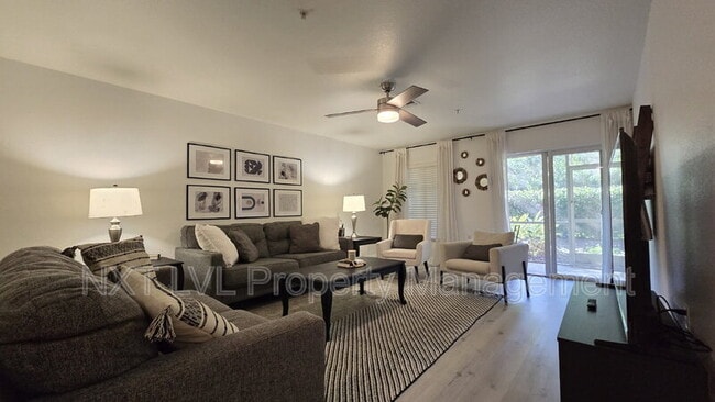 Building Photo - 9440 Ivy Brook Run