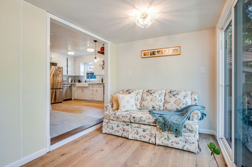 Building Photo - 4459 Brygger Dr W