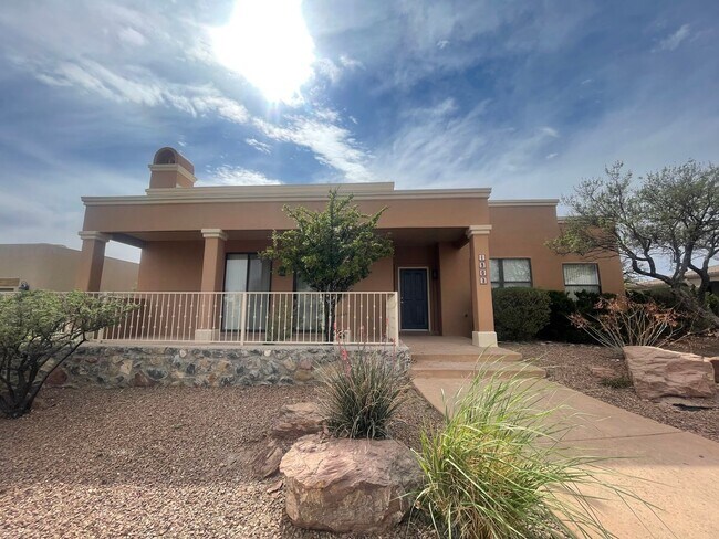 Primary Photo - Beautiful 3 Bedroom/2.5 Bath w/ Office off...