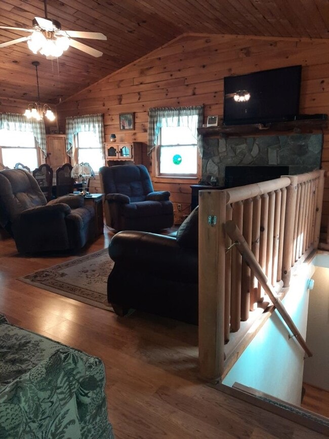 Building Photo - $1,600 - 4 Bedroom 2 Bathroom Furnished Log Cabin on the Creek