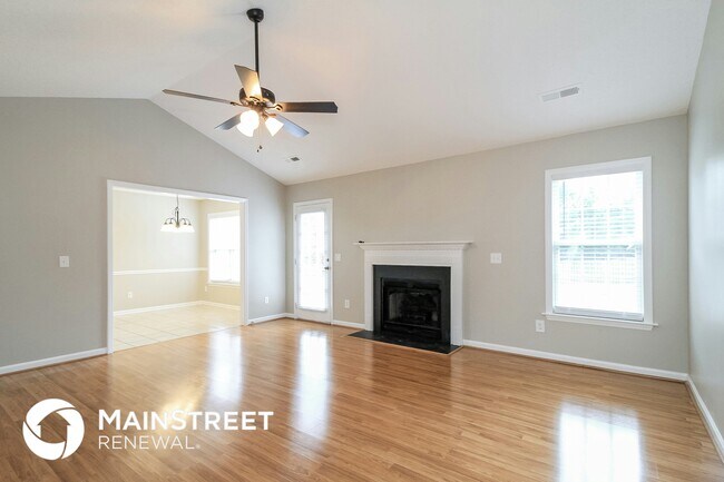 Building Photo - 620 Wallridge Dr