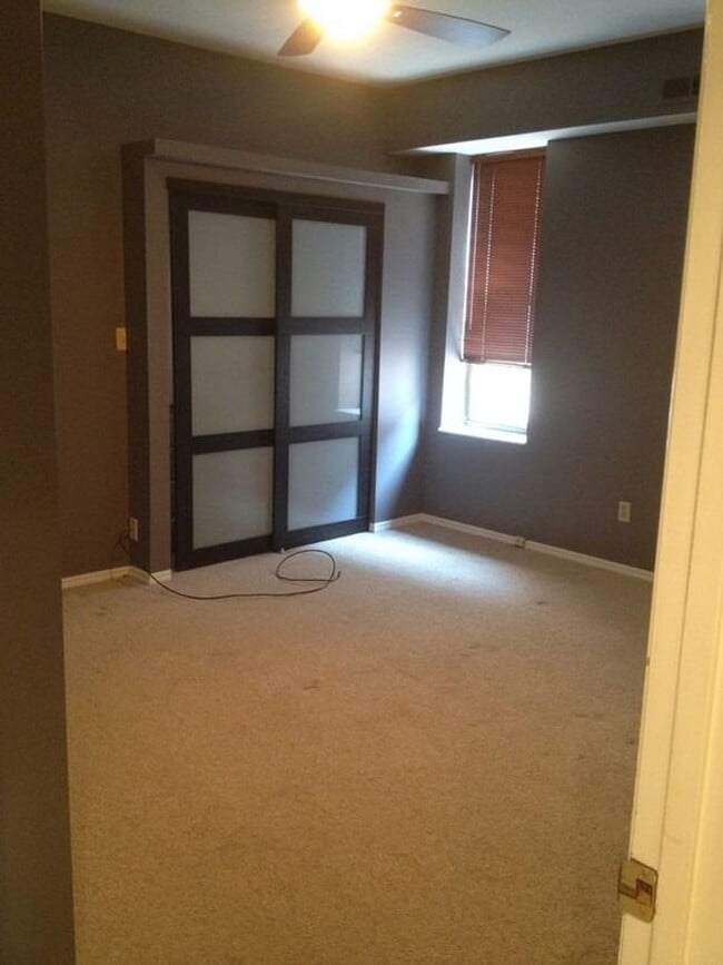 Building Photo - Lovely Apartment - 2 bedroom - 3rd floor