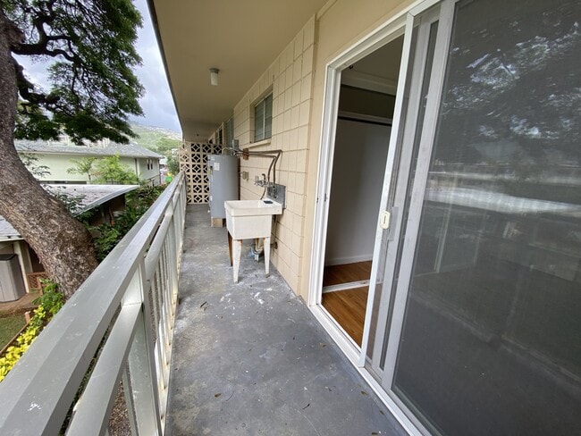 Building Photo - 2752 Kahoaloha Ln