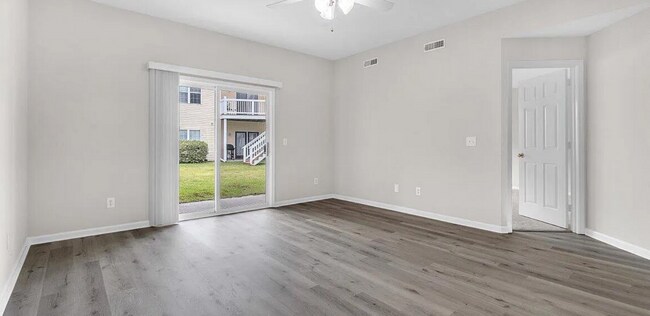 Building Photo - 4629 McClelland Dr