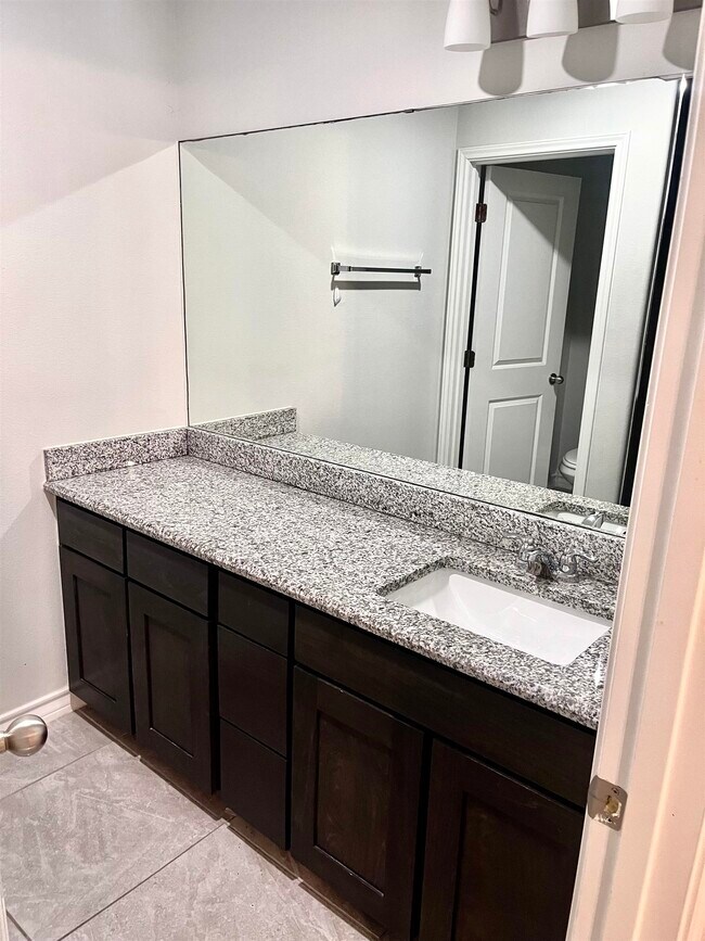 Building Photo - 5412 Capilla St