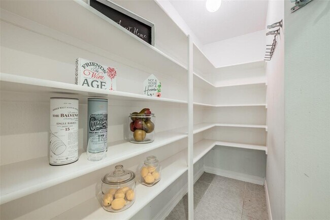 Building Photo - 5706 Cielio Bay Ct