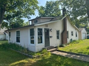 Building Photo - 856 Peach Blvd
