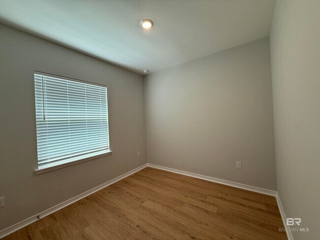 Building Photo - 23903 Dominus Dr