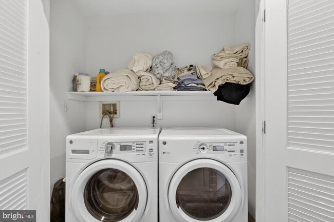 Building Photo - 151 N 2nd St