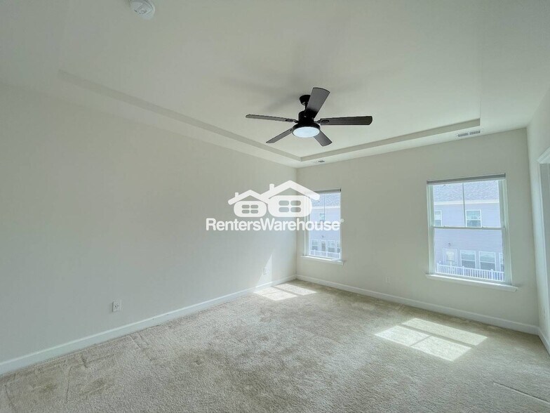 Building Photo - 1005 Opal St