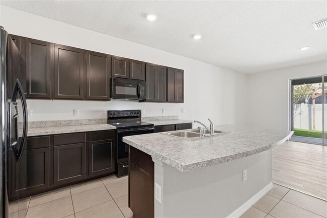 Building Photo - 424 Newmont Cir