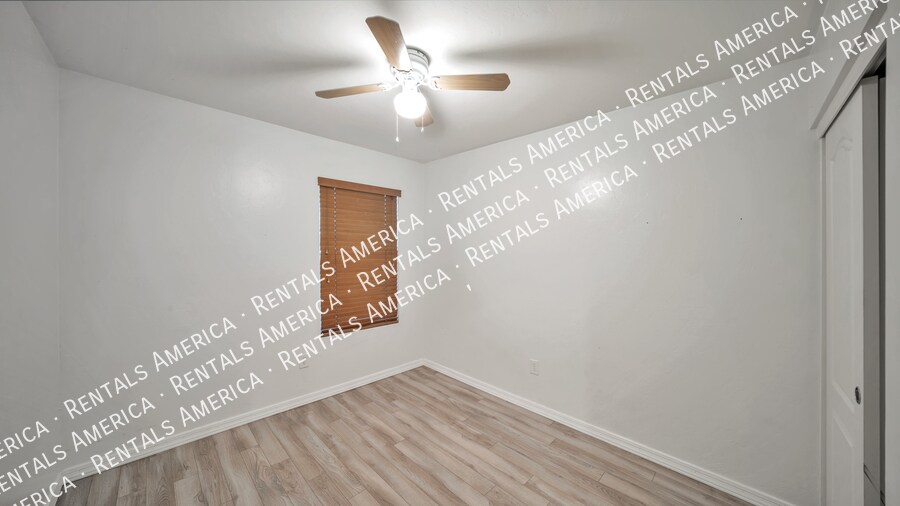 Building Photo - 1112 W Vuelta Las Verdolagas