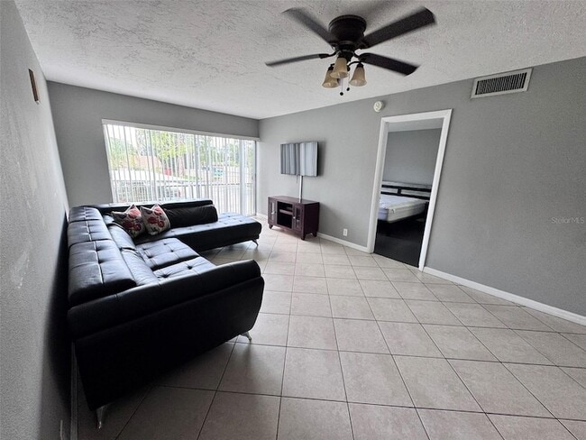 Building Photo - 2763 Woodgate Ln