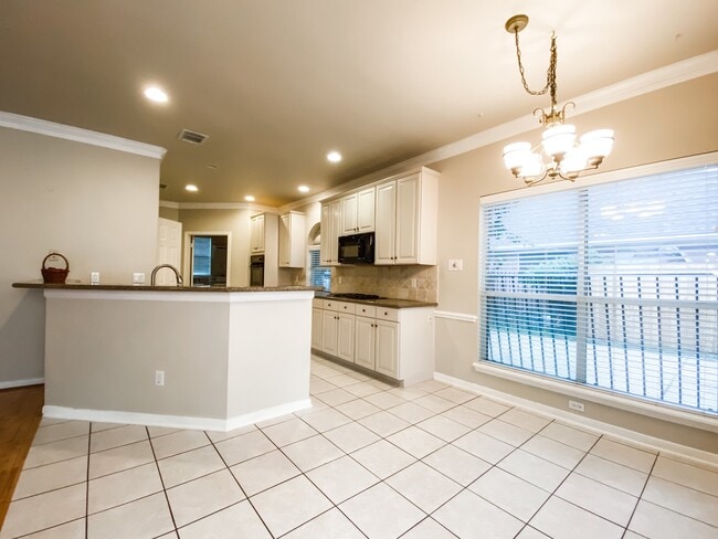 Building Photo - 13030 Mossy Ridge Cove