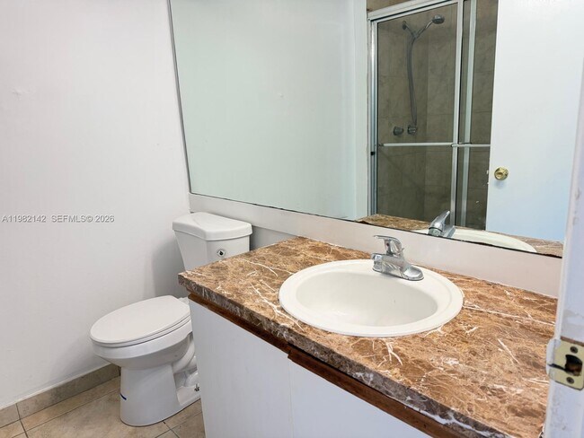 Building Photo - 680 Cypress Club Way