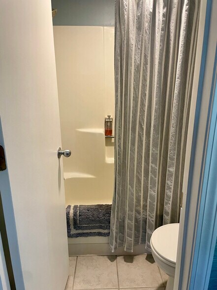 Building Photo - 6850 Blue Heron Blvd