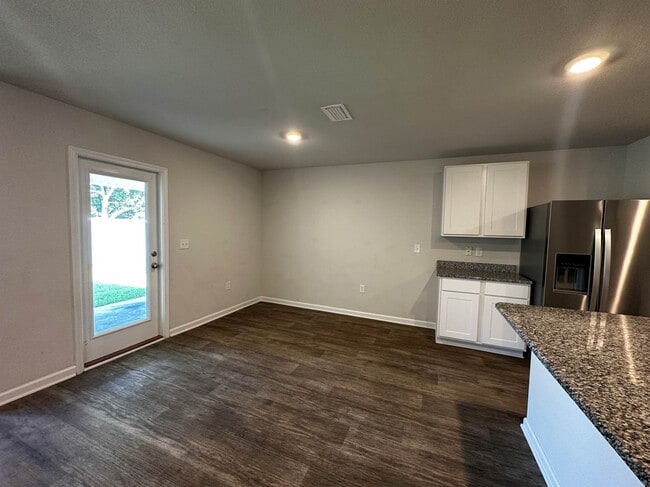 Building Photo - 24525 Alamitos Trace Dr