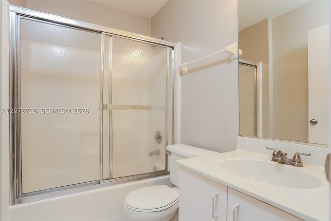 Building Photo - 2514 SW Monterrey Ln