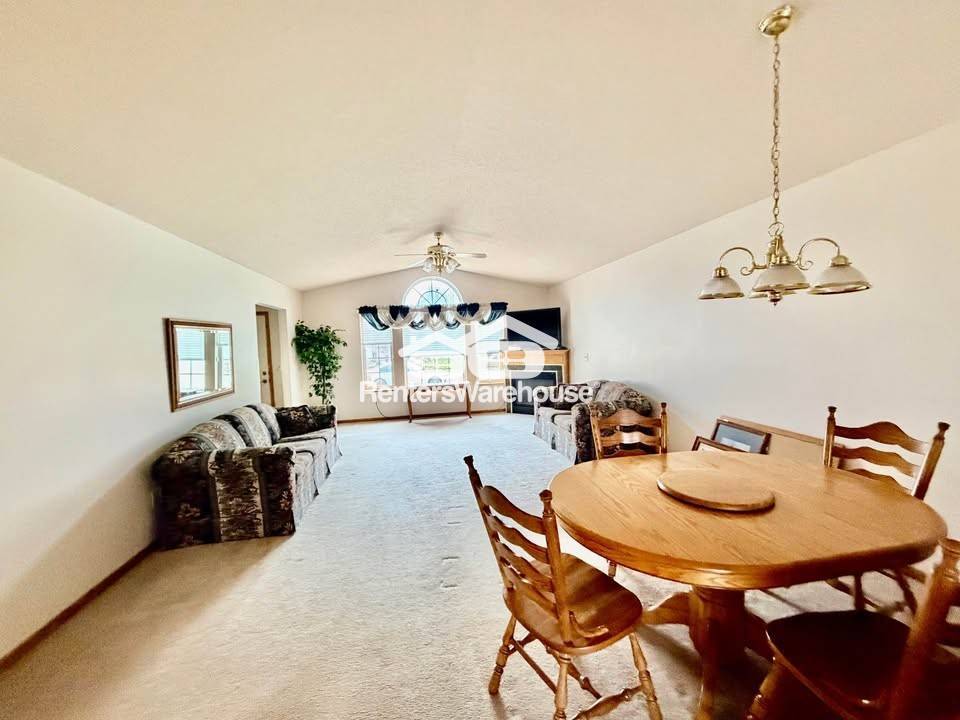 Building Photo - 495 S 51st St