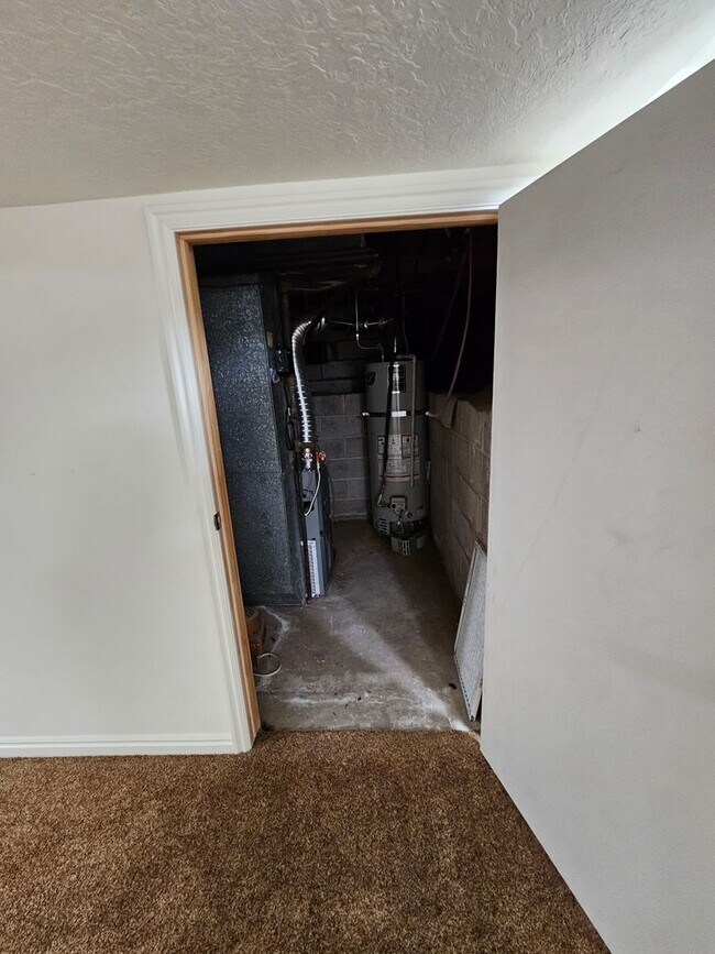 Building Photo - Remodeled 3-Bedroom Home in Orem