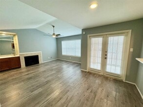 Building Photo - 14600 Fonmeadow Dr