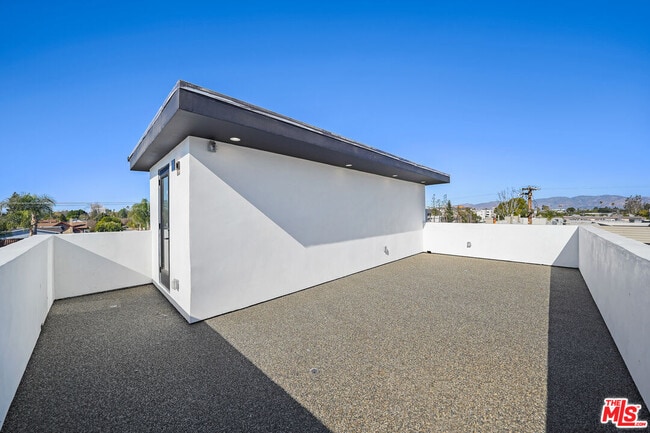 Building Photo - 13692 Erwin St