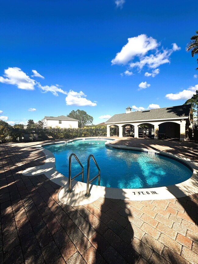 Building Photo - 16183 Old Ash Loop