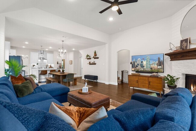 Building Photo - 853 Field Crossing